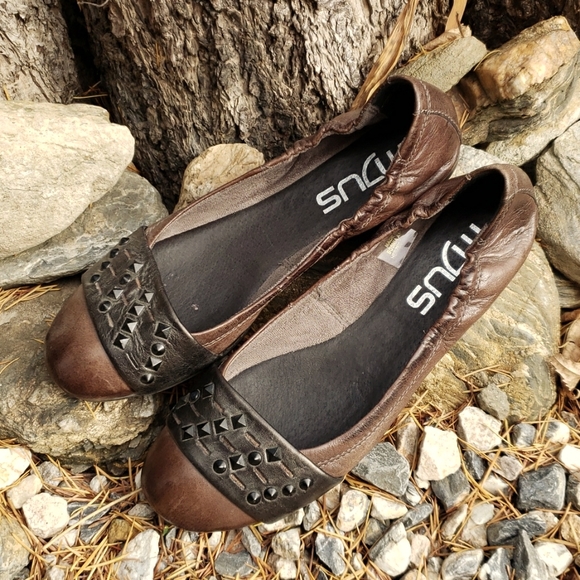 MJUS leather flats - Picture 1 of 6